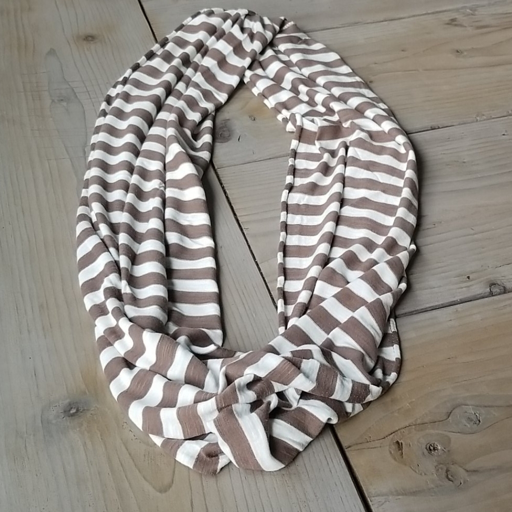 Infinity scarf